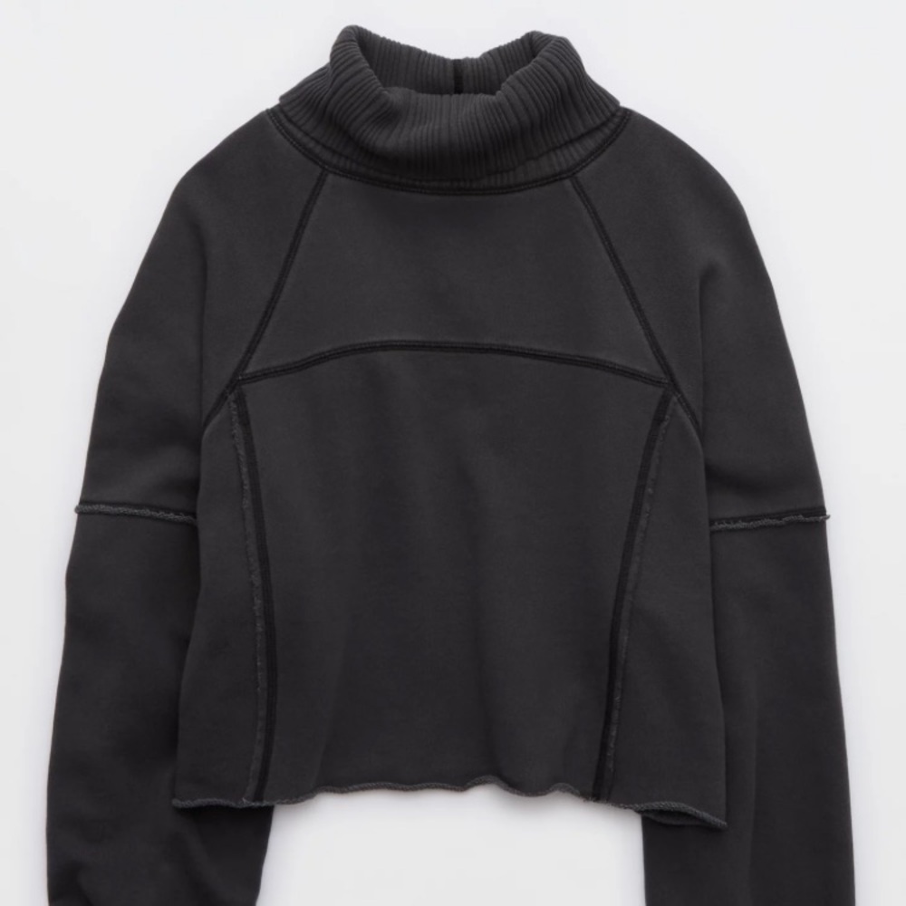 Black Cropped Sweatshirt